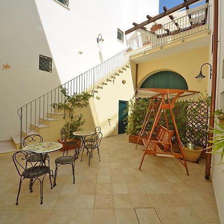 카스트리냐노델카포 Casa Branca B&B 외부 사진