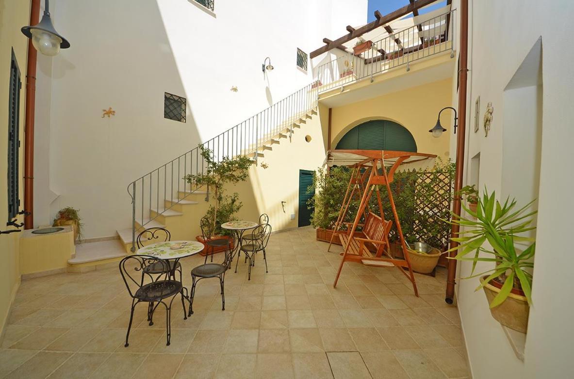 카스트리냐노델카포 Casa Branca B&B 외부 사진